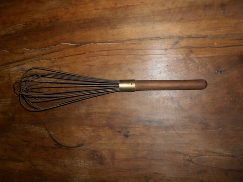 Ancien grand fouet cuisine - fouet,