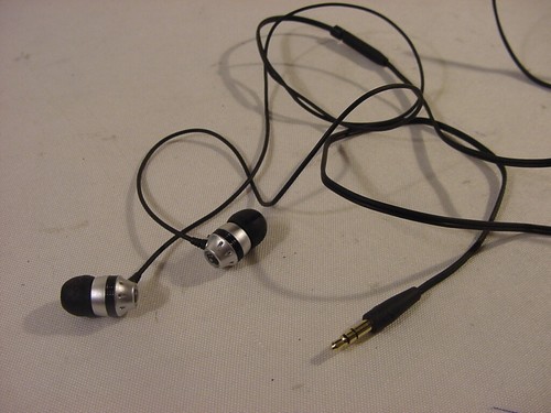 Skull headphones tested - headphones,