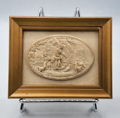 Petit cadre bas - -relief, en