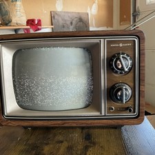 Vintage General Electric television model 10AB2408W - Works