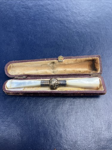 Ancien fume cigarette smoke - ancien,