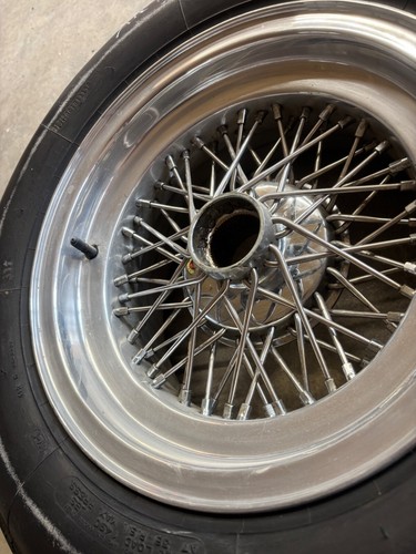 Roue borrani ferrari - roue,