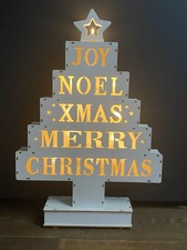 Sapin En Bois Blanc Avec Led