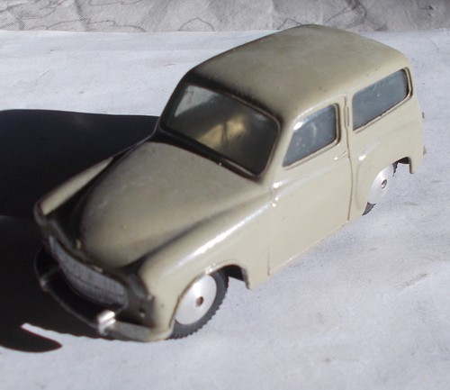 Corgi toys hillman husky - hillman,