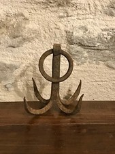 Ancien grappin de puits, 4