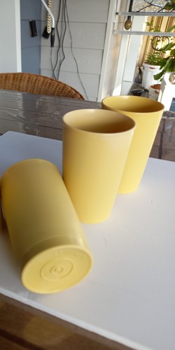 Lot gobelets tupperware - de,