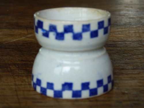 Ancien coquetier diabolo terre - coquetier,