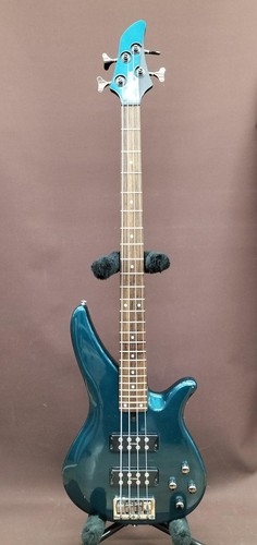 Guitare basse électrique