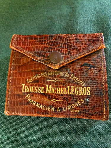 Trousse ancienne