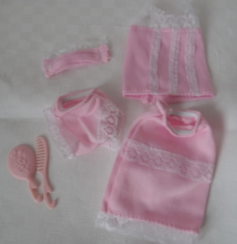 Barbie vintage tenue sous - vintage, tenue,
