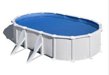 Piscine hors sol ovale en