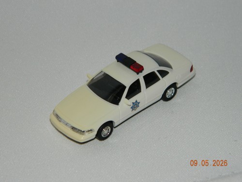 Ford crown victoria - crown, arizona