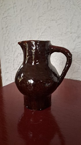 Pichet ancien artisanal - , en