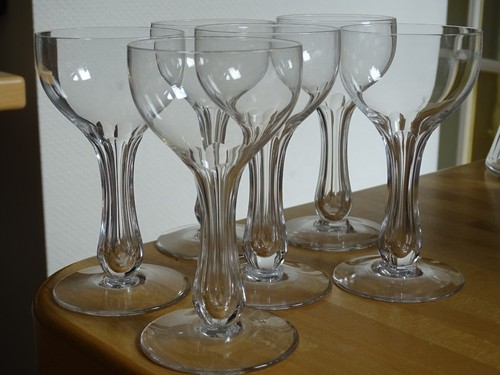 Anciens verres vin forme - 6, a