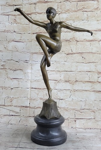 Statue bronze signée - en,