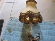 Pied de lampe en onyx avec