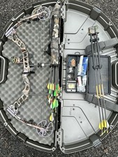 Ross Cardiac Compound Bow 91.5” String 34 3/4 Cable 70 Pound Draw w Case LOADED!