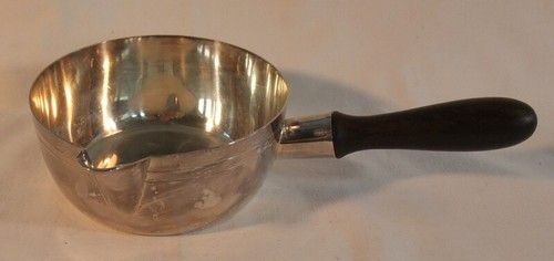 Petite casserole métal