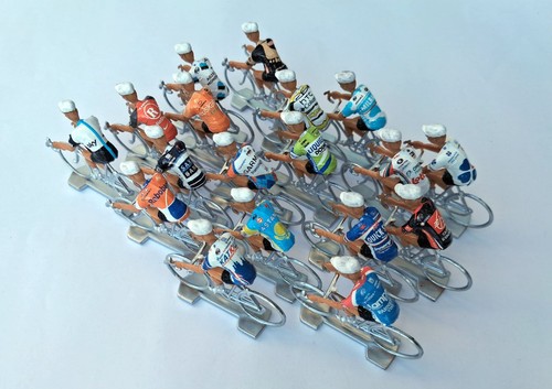 Année 2010 18 cyclistes - année,