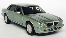Tayumo 1/32 Jaguar XJ6 (X300 etc) Seafrost Pull back Diecast model car