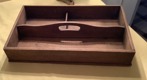 Ancien range couverts
