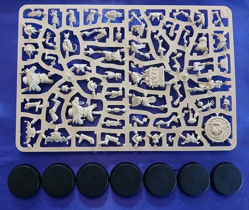 Tomb kings half team - tomb,
