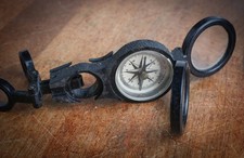 Boussole - Loupe binoculaire -