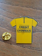 pin's yellow jersey cycling race yellow jersey credit lyonnais. P5