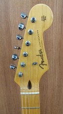 Guitare électrique FENDER