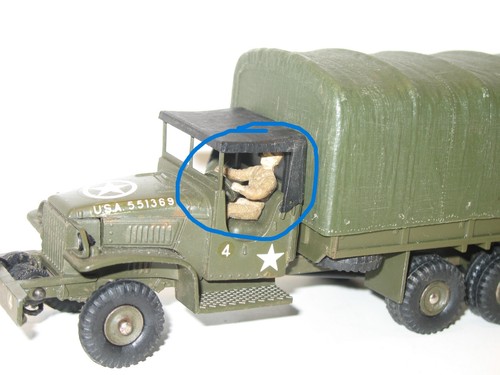 R03 dinky toys - r03,, soldat