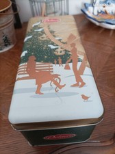 Boîte rectangulaire longue en