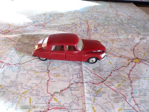 Citroen rouge norev 1 43 - ds, 1/43