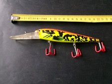 gros leurre de pêche  20 cm
