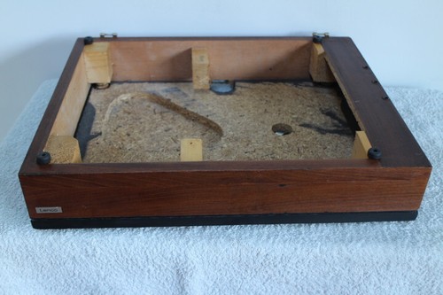 Socle bois pour platine - en,