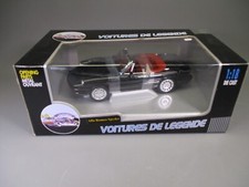 AX153 UNIVERSAL HOBBIES 1/18