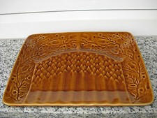 ASSIETTE à ASPERGES  SARREGUEMINES BRUN