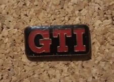 Pin's Golf 205 GTI Automotive Car Logo Symbol Emblem Pins Pin