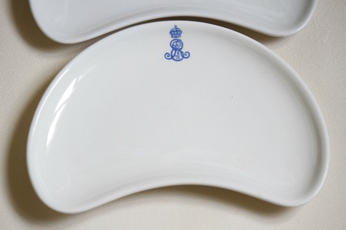The royal porcelaine works - the,