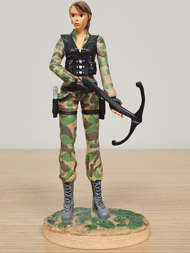 Figurine lara croft tomb - lara,