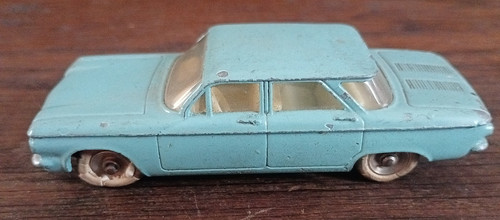 Dinky toys chevrolet - dinky,