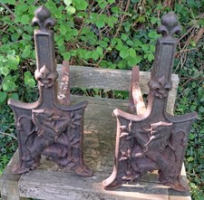 DEBARRAS TOUS LOCAUX PAIRE  CHENÊTS LION  NORMAND HÉRALDIQUE FLEURS DE LYS FONTE