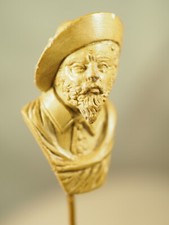 EPINGLE A CHAPEAU CRAVATE ANCIEN PIERRE DE LAVE ANTIQUE CARVED LAVA CAMEO TIE PI