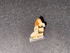 (Z3) VINTAGE PHILDAR WOOL COLLECTION ENAMEL BADGE PINS WOMEN PIN-UP
