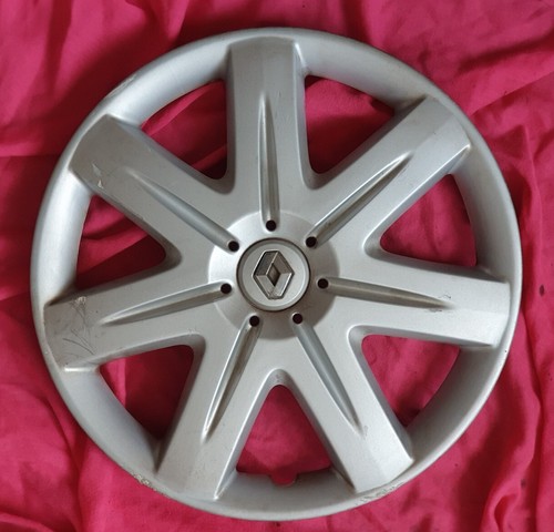 Enjoliveur renault megane - un,