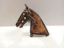 très ancienne tête de cheval