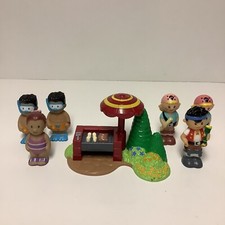 Step 2 Toy Lot 6 Figures Boy Girl Pirates Plus Outdoor BBQ Step2 Water Toys