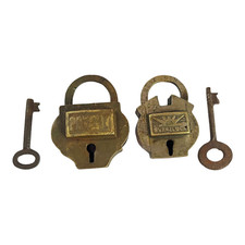 2 anciennes petites serrures miniatures anciennes en laiton fin BREVET & SURR...