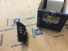 PEUGEOT 505 mk1 Fuel gauge INSTRUMENT DASH 1984< Veglia  613119 compteur