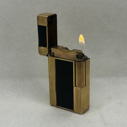 Dupont briquet en laque - s.t.,