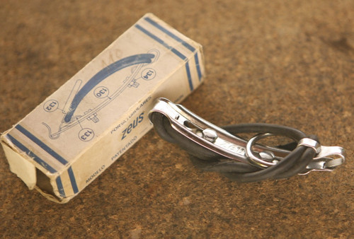 Ancien porte pneu - ancien, porte-pneu